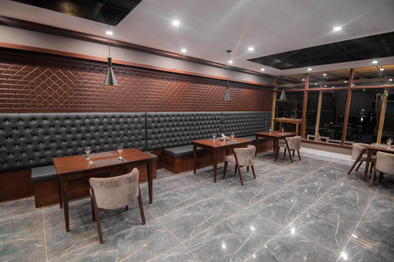 Tibet Hotel Skardu Ngoại thất bức ảnh