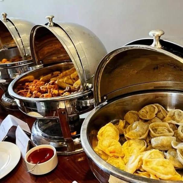 Tibet Hotel Skardu Ngoại thất bức ảnh